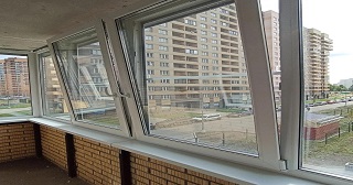 Остекление балкона Киров цена от 9823 руб. м/п. за 50 часов